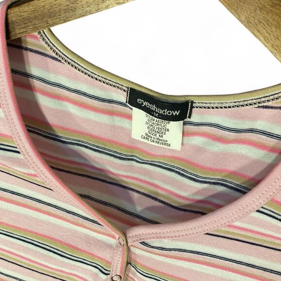 y2k 2000s pink quarter button baby tee - Picture 3 of 4